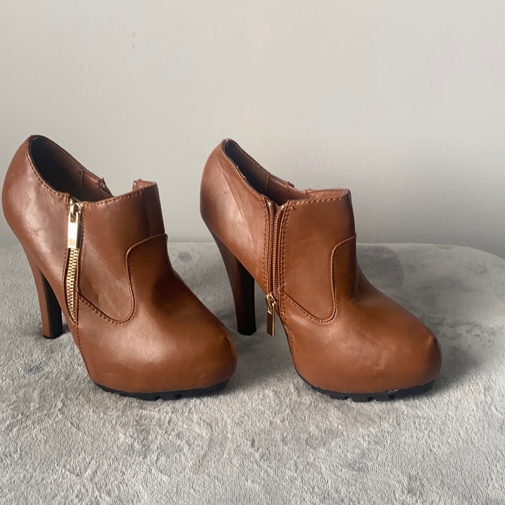 Dollhouse platform heels